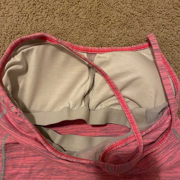 Bundle of 2 Lululemon Tanks - Picture 4 of 12
